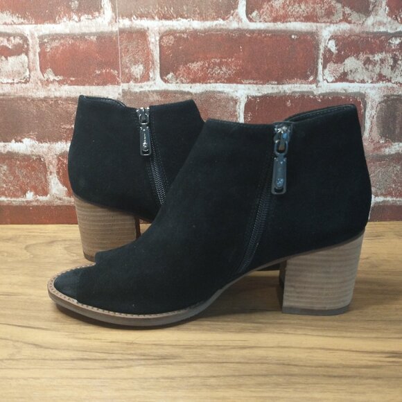 Blondo Ankle Boots Womens Size 8.5 Slip On Peep Toe Booties Black Slipons Easy - Picture 4 of 8